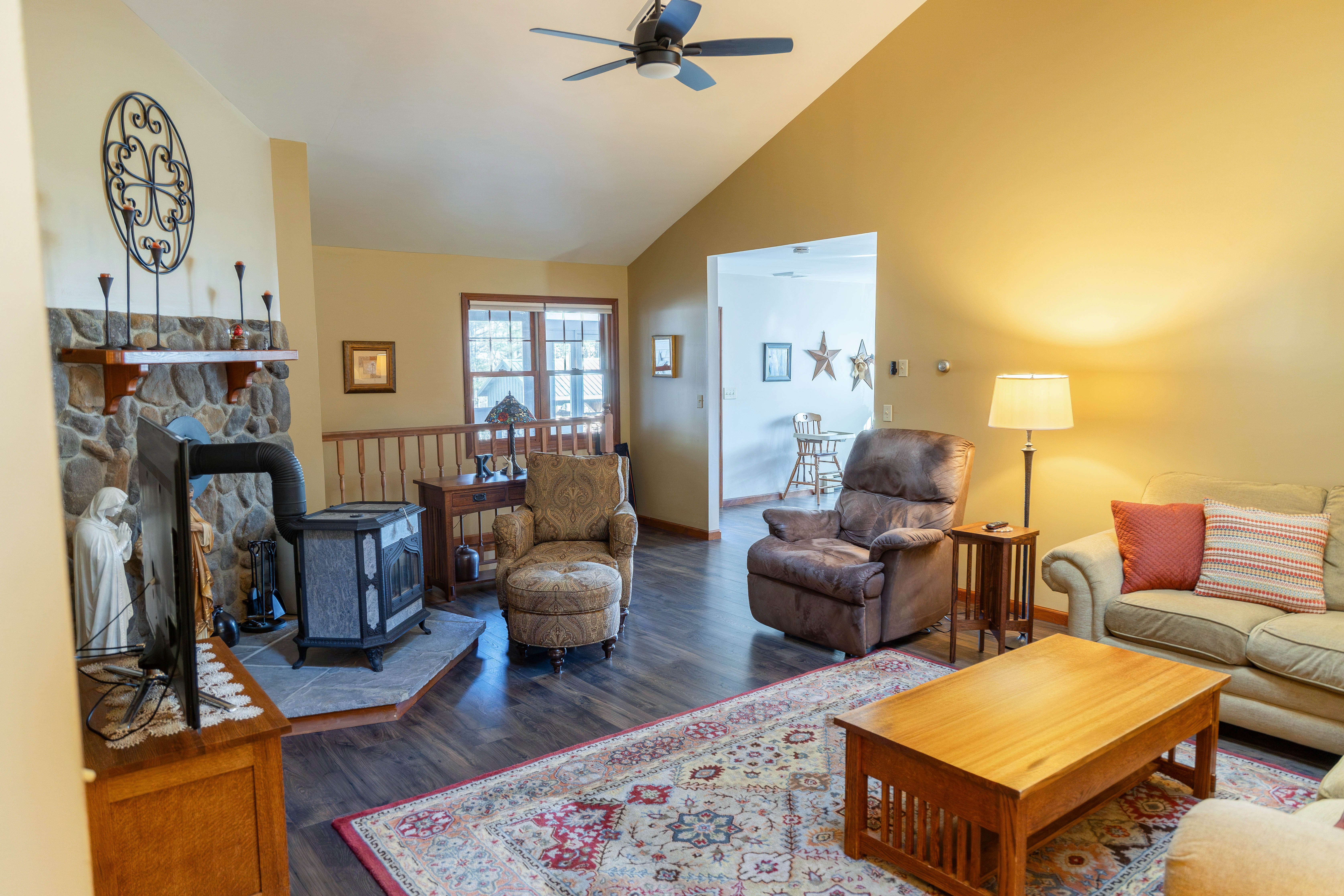 Acra, New York, 12405, United States, 3 Bedrooms Bedrooms, ,2 BathroomsBathrooms,Residential,For Sale,2002546