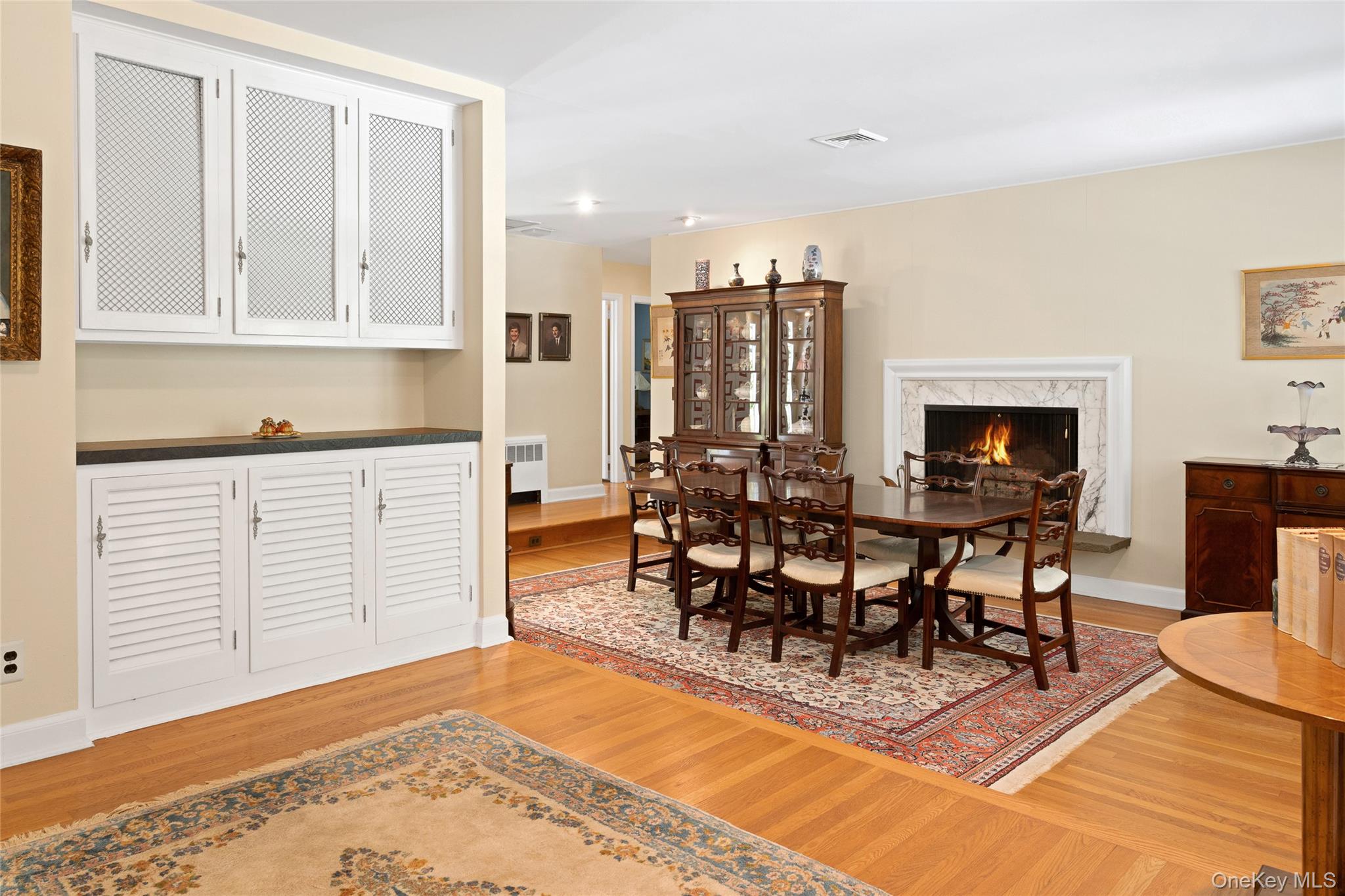 Greenwich, Connecticut, 06831, United States, 3 Bedrooms Bedrooms, ,3 BathroomsBathrooms,Residential,For Sale,1941925