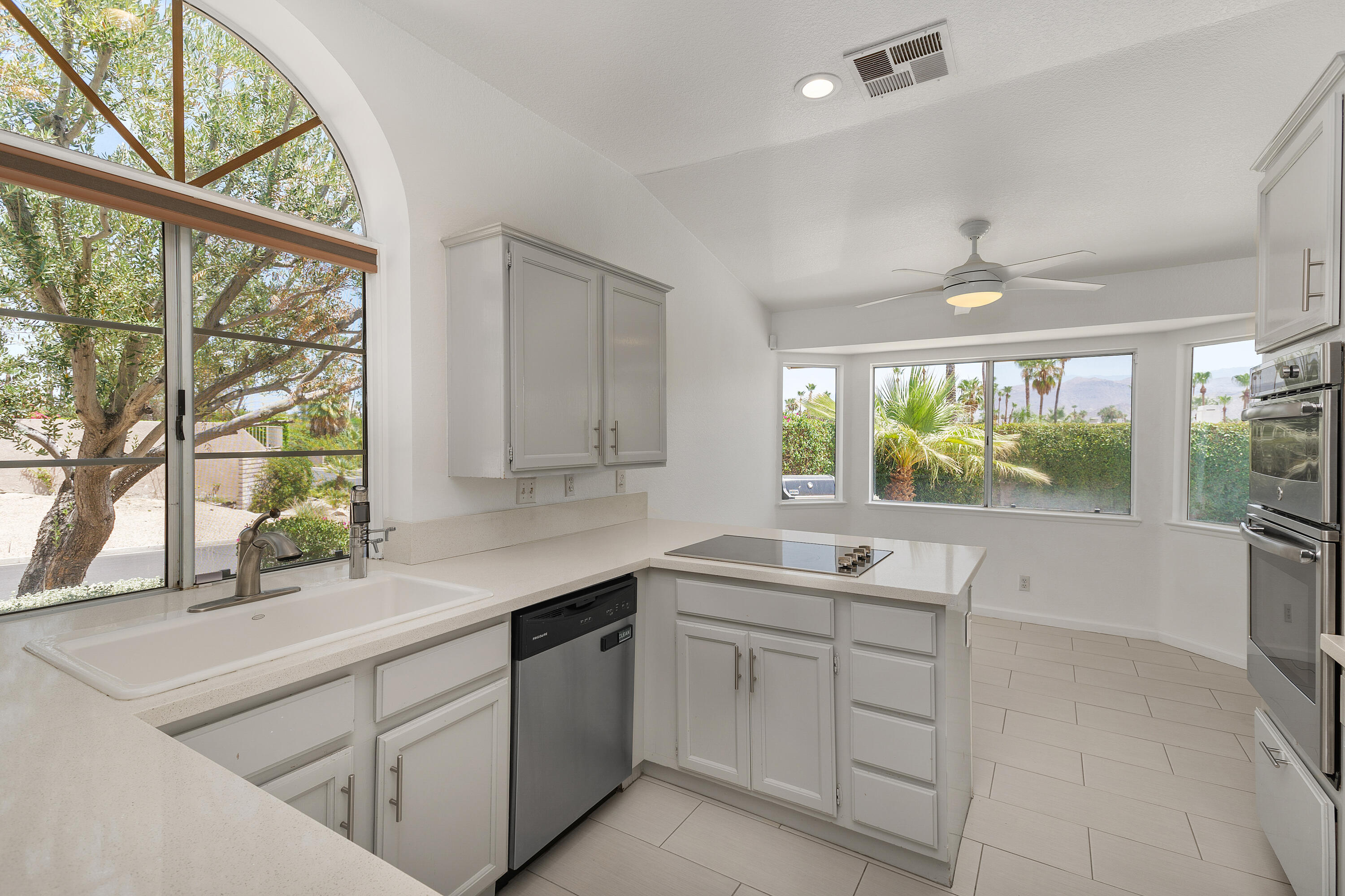Rancho Mirage, California, 92270, United States, 4 Bedrooms Bedrooms, ,3 BathroomsBathrooms,Residential,For Sale,1927211