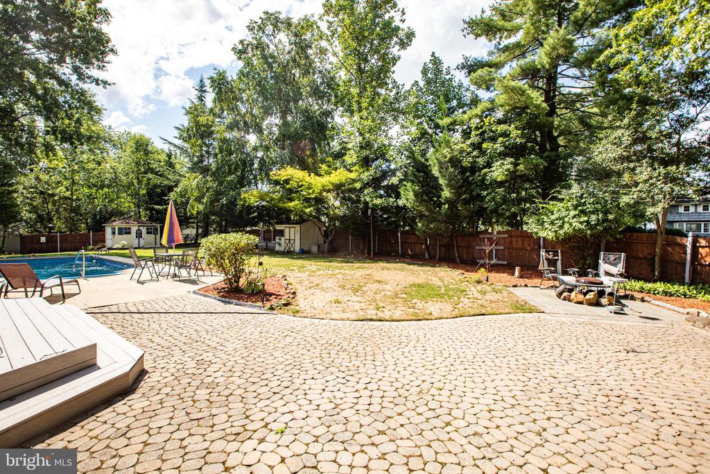 Hightstown, New Jersey, 08520, United States, 5 Bedrooms Bedrooms, ,4 BathroomsBathrooms,Residential,For Sale,1928581
