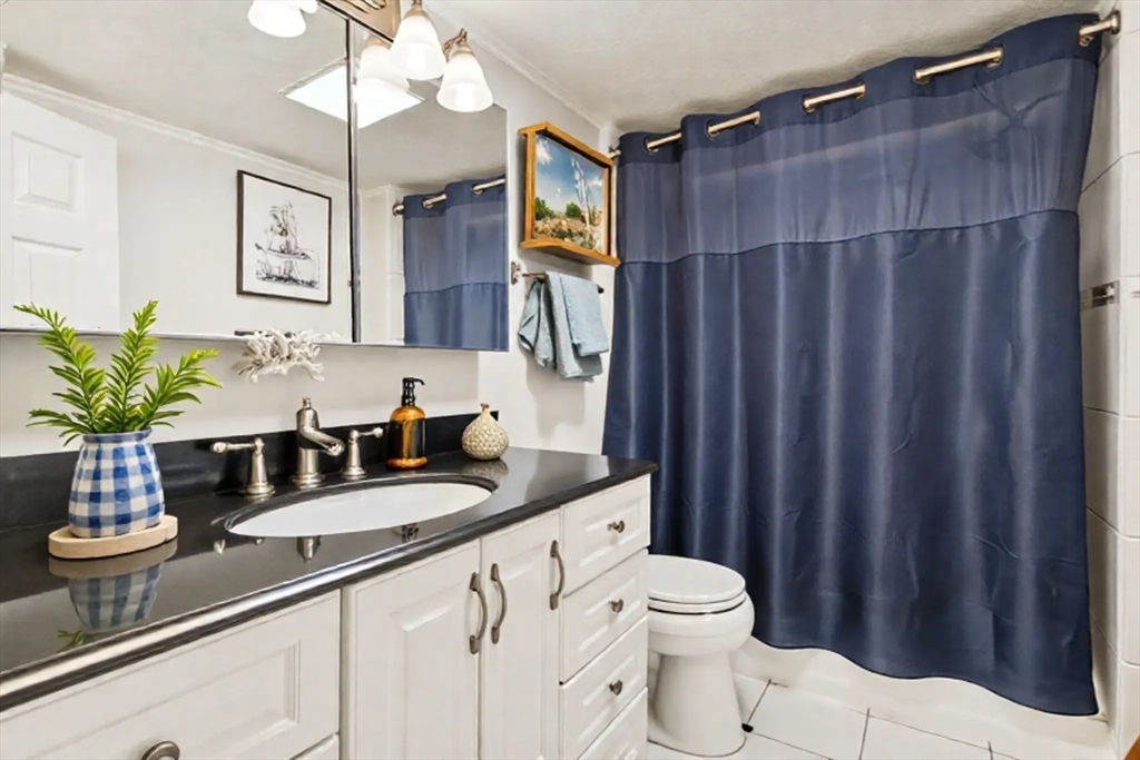 Marlborough, Massachusetts, 01752, United States, 3 Bedrooms Bedrooms, ,2 BathroomsBathrooms,Residential,For Sale,1968899