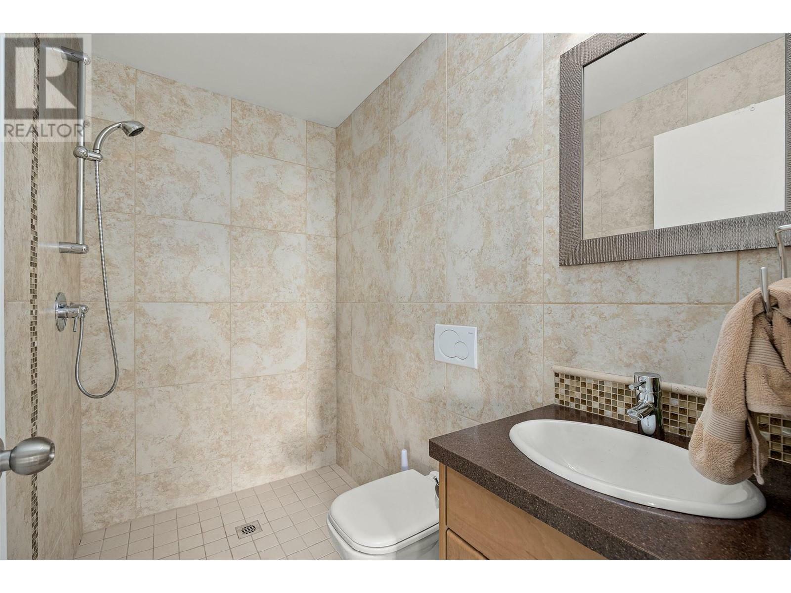 LAKE COUNTRY, British Columbia, V4V 1B3, CA, 5 Bedrooms Bedrooms, ,4 BathroomsBathrooms,Residential,For Sale,1838112