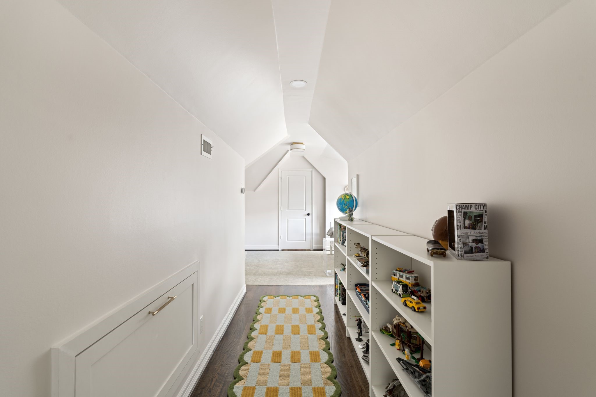  2105 Pelham Drive - 物件實景