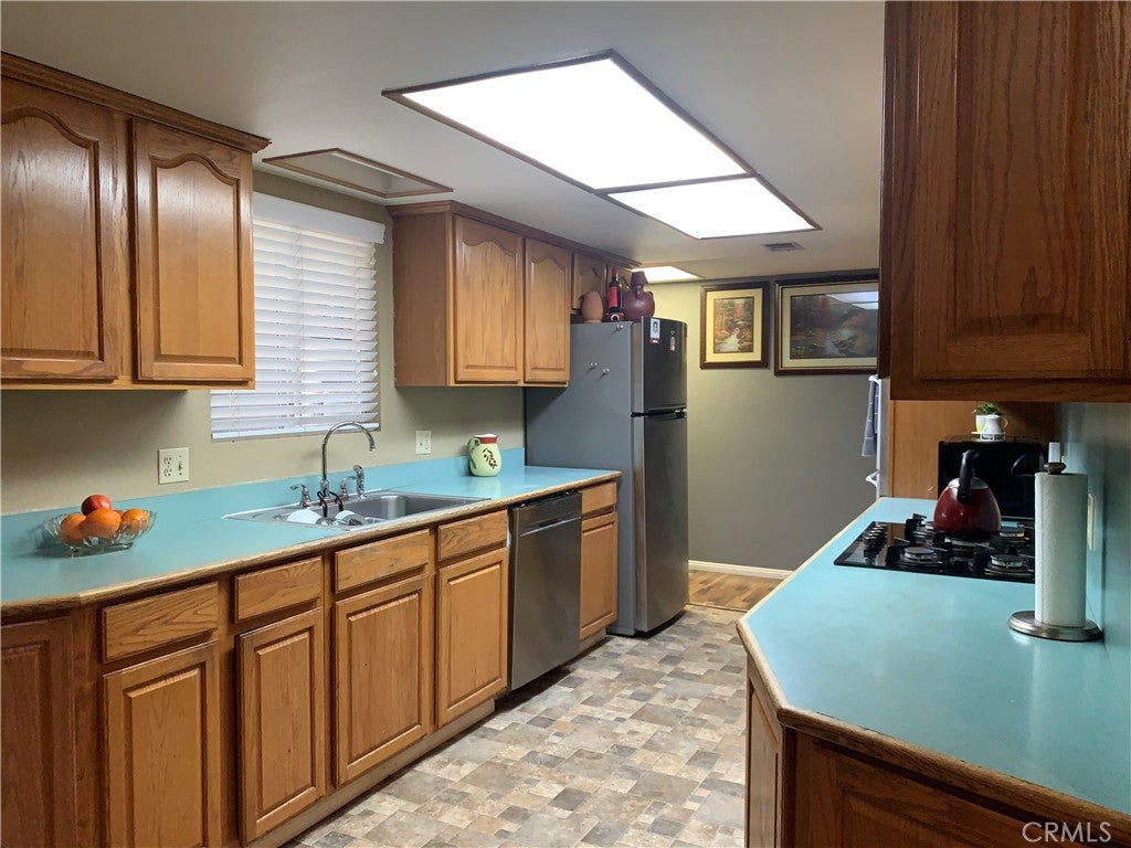 Calimesa, California, 92320, United States, 3 Bedrooms Bedrooms, ,2 BathroomsBathrooms,Residential,For Sale,1983855