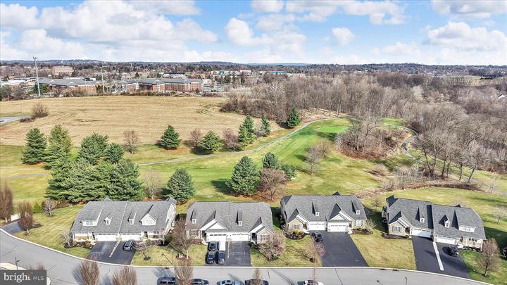 Millersville, Pennsylvania, 17551, United States, 3 Bedrooms Bedrooms, ,3 BathroomsBathrooms,Residential,For Sale,2048107