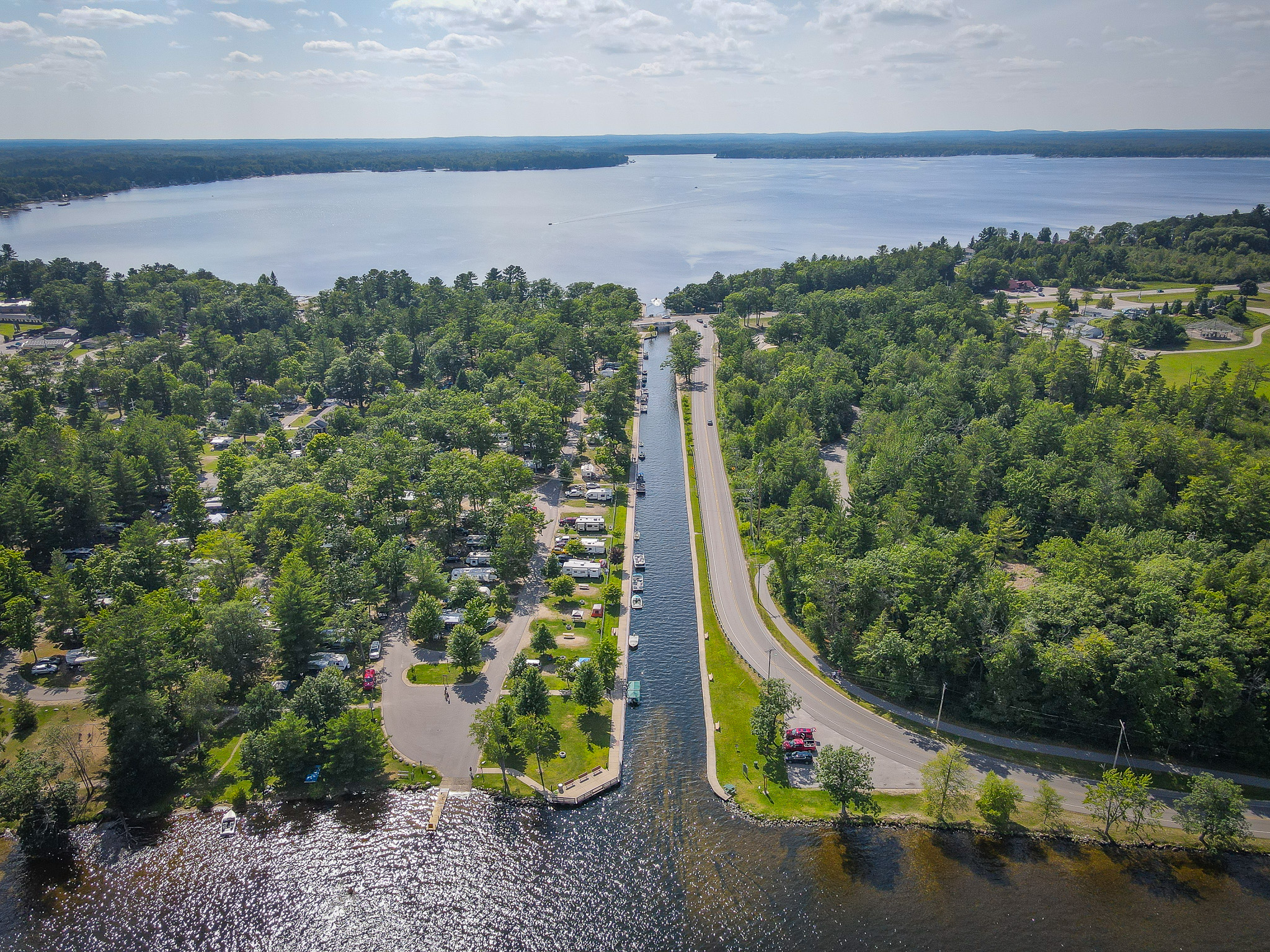 Cadillac, Michigan, 49601, United States, 5 Bedrooms Bedrooms, ,4 BathroomsBathrooms,Residential,For Sale,1905816