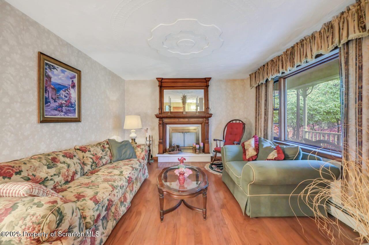 Gouldsboro, Pennsylvania, 18424, United States, 4 Bedrooms Bedrooms, ,3 BathroomsBathrooms,Residential,For Sale,1998512