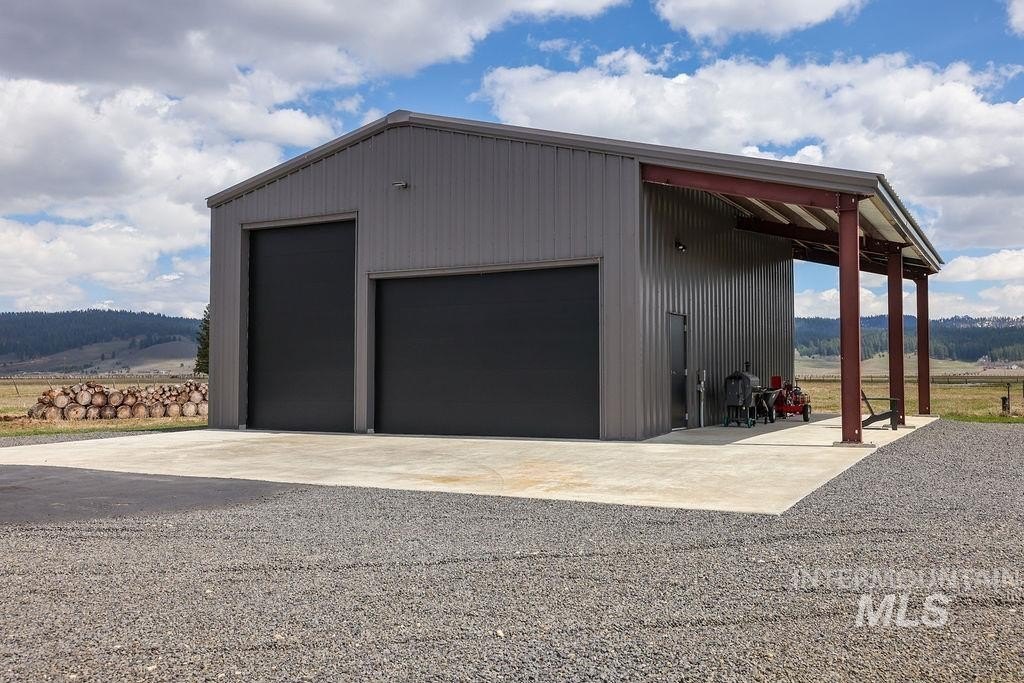 Donnelly, Idaho, 83615, United States, 3 Bedrooms Bedrooms, ,2 BathroomsBathrooms,Residential,For Sale,1982095