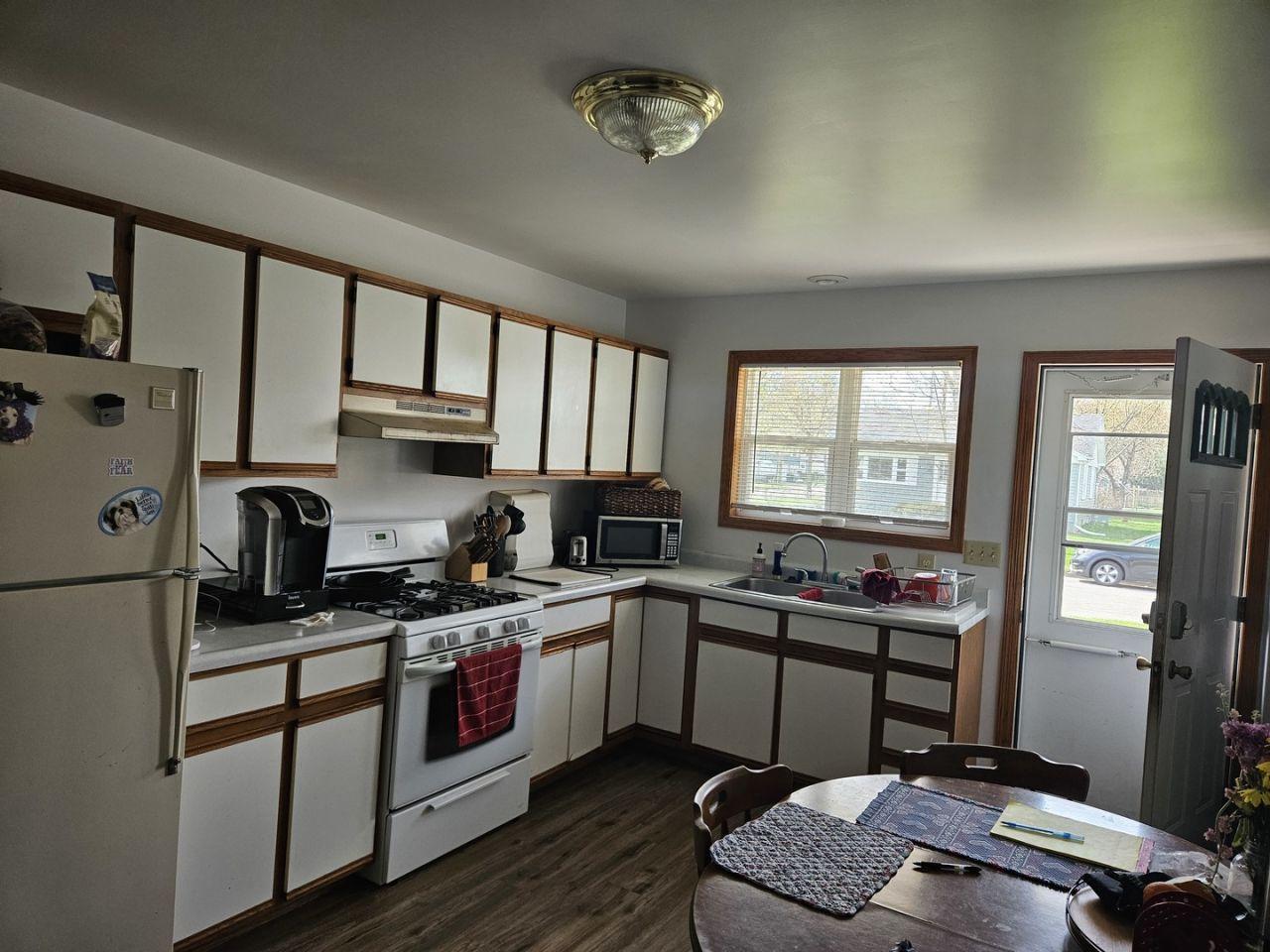 Lake Geneva, Wisconsin, 53147, United States, 6 Bedrooms Bedrooms, ,3 BathroomsBathrooms,Residential,For Sale,1804850