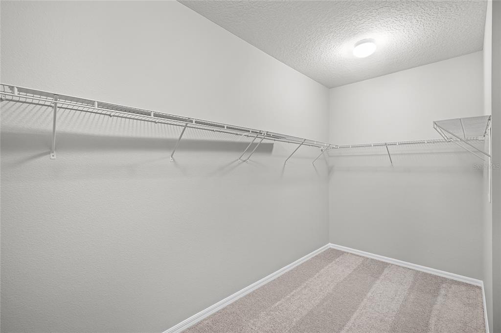 Apopka, Florida, 32712, United States, 4 Bedrooms Bedrooms, ,3 BathroomsBathrooms,Residential,For Sale,1940154