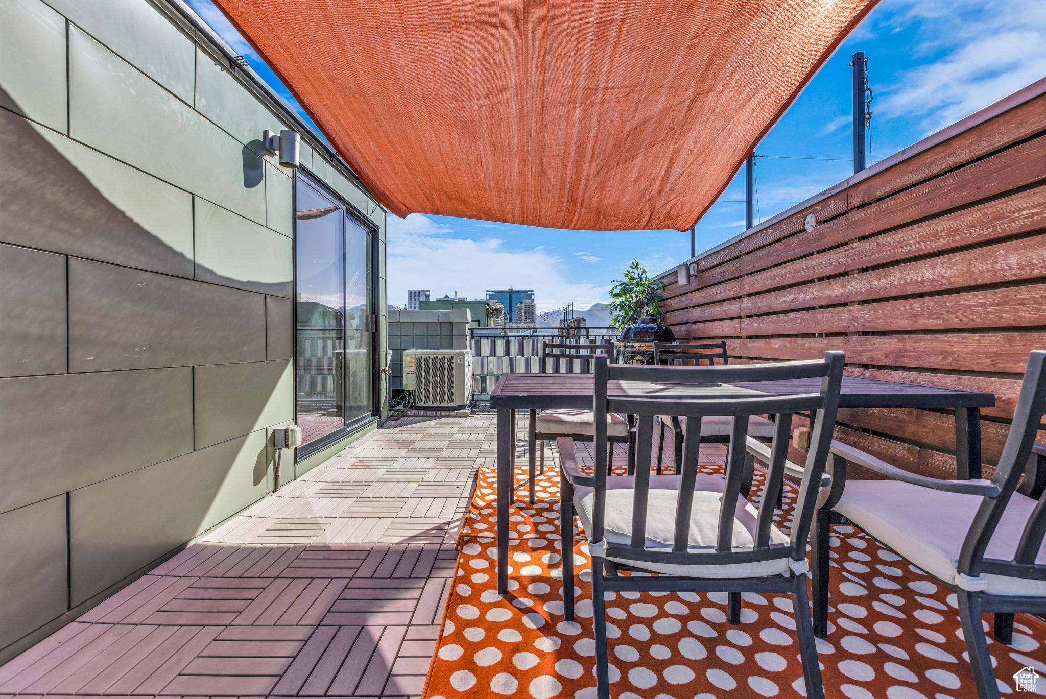 Salt Lake City, Utah, 84101, United States, 2 Bedrooms Bedrooms, ,1 BathroomBathrooms,Residential,For Sale,1950761