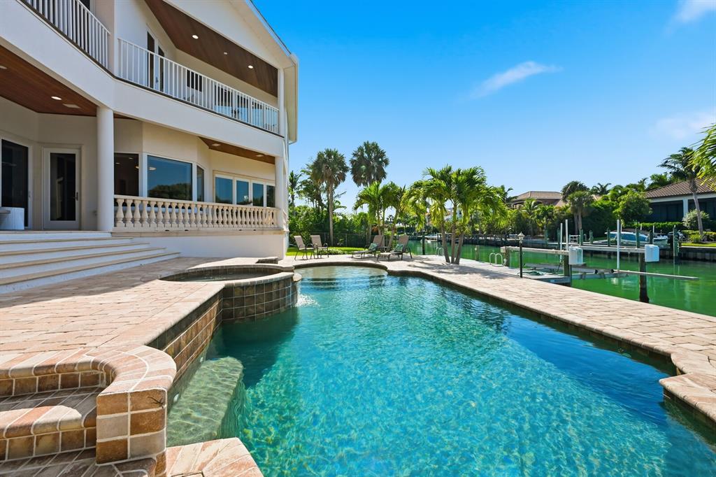 Sarasota, Florida, 34236, United States, 5 Bedrooms Bedrooms, ,5 BathroomsBathrooms,Residential,For Sale,1989074