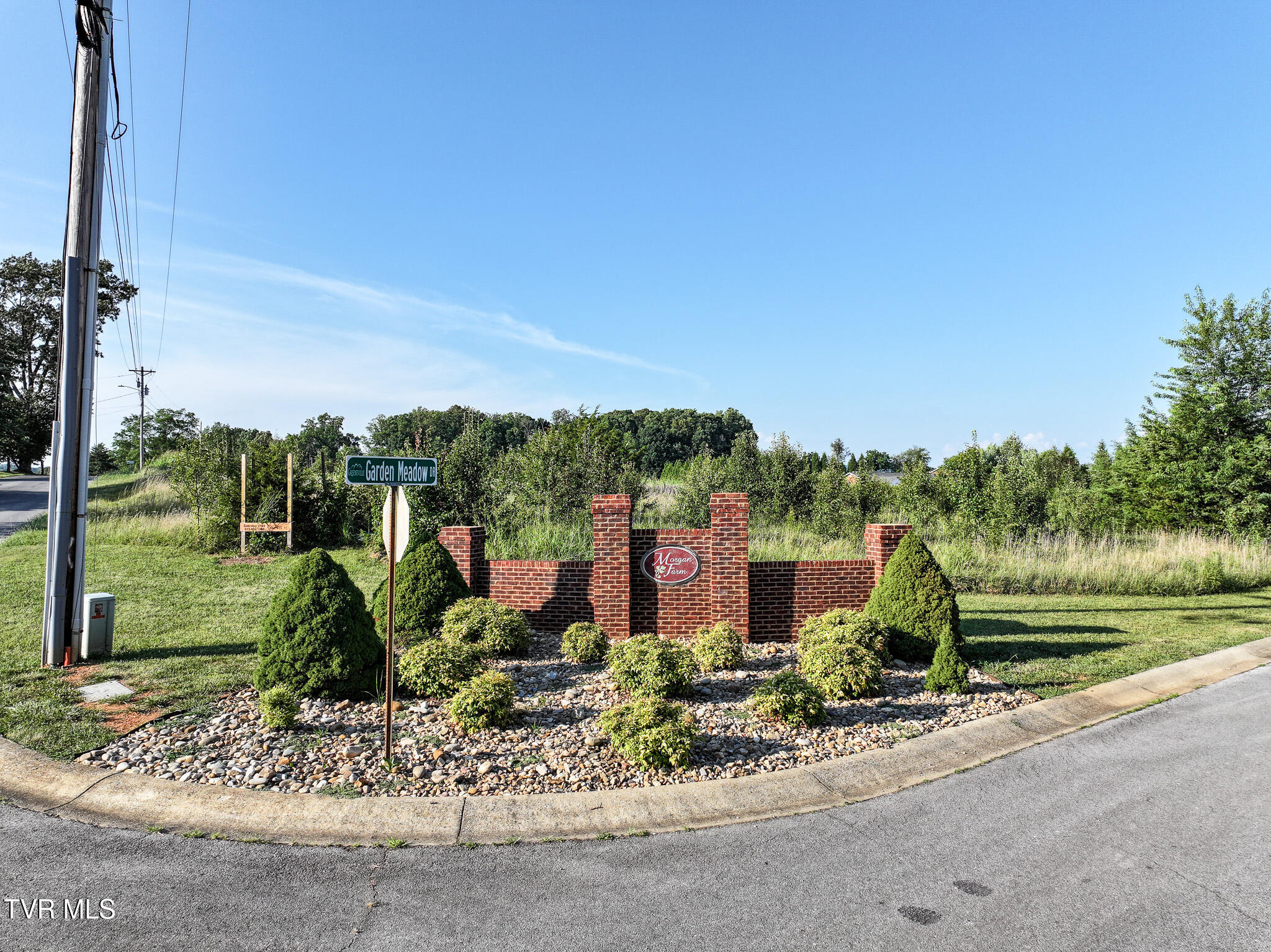 Greeneville, Tennessee, 37745, United States, 3 Bedrooms Bedrooms, ,2 BathroomsBathrooms,Residential,For Sale,1935533