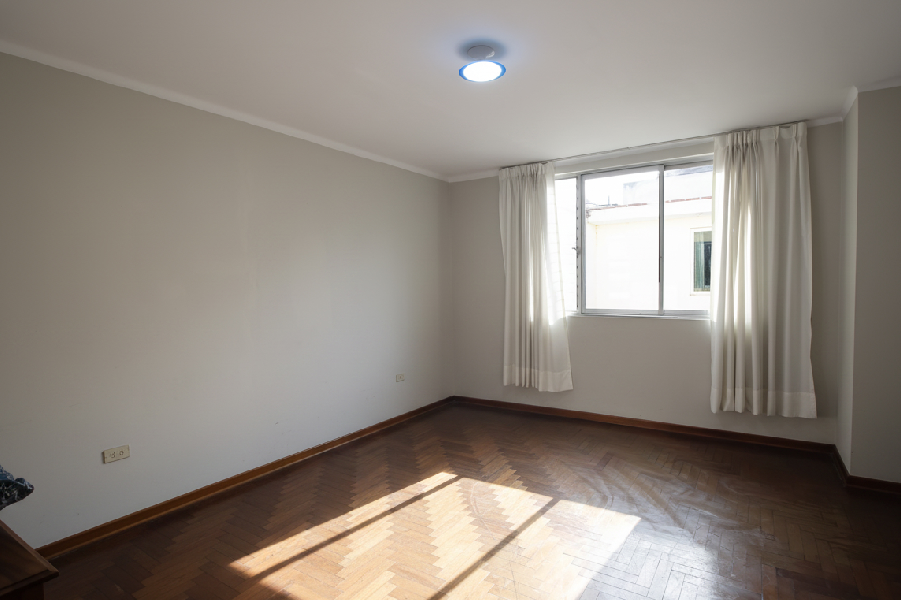  Excellent House to remodel or to build - 物件實景