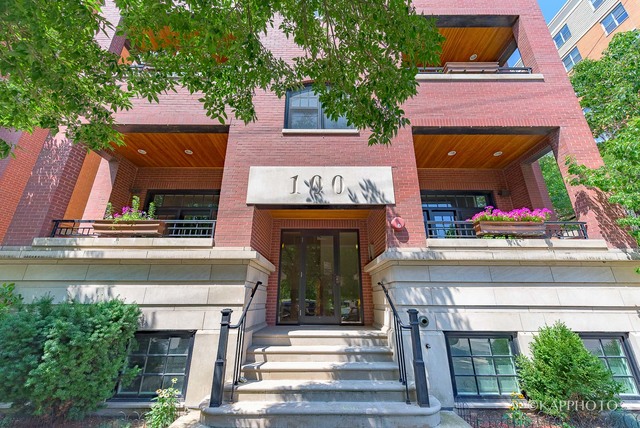 100 South Sangamon Street, 4N, Chicago, Illinois, 60607, United States, 3 Bedrooms Bedrooms, ,2 BathroomsBathrooms,Residential,For Sale,100 South Sangamon Street , 4N,1010516