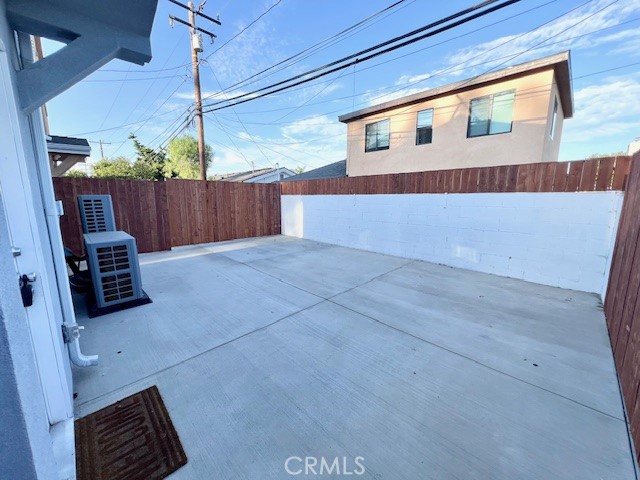 Hawaiian Gardens, California, 90716, United States, 6 Bedrooms Bedrooms, ,Residential,For Sale,1985769