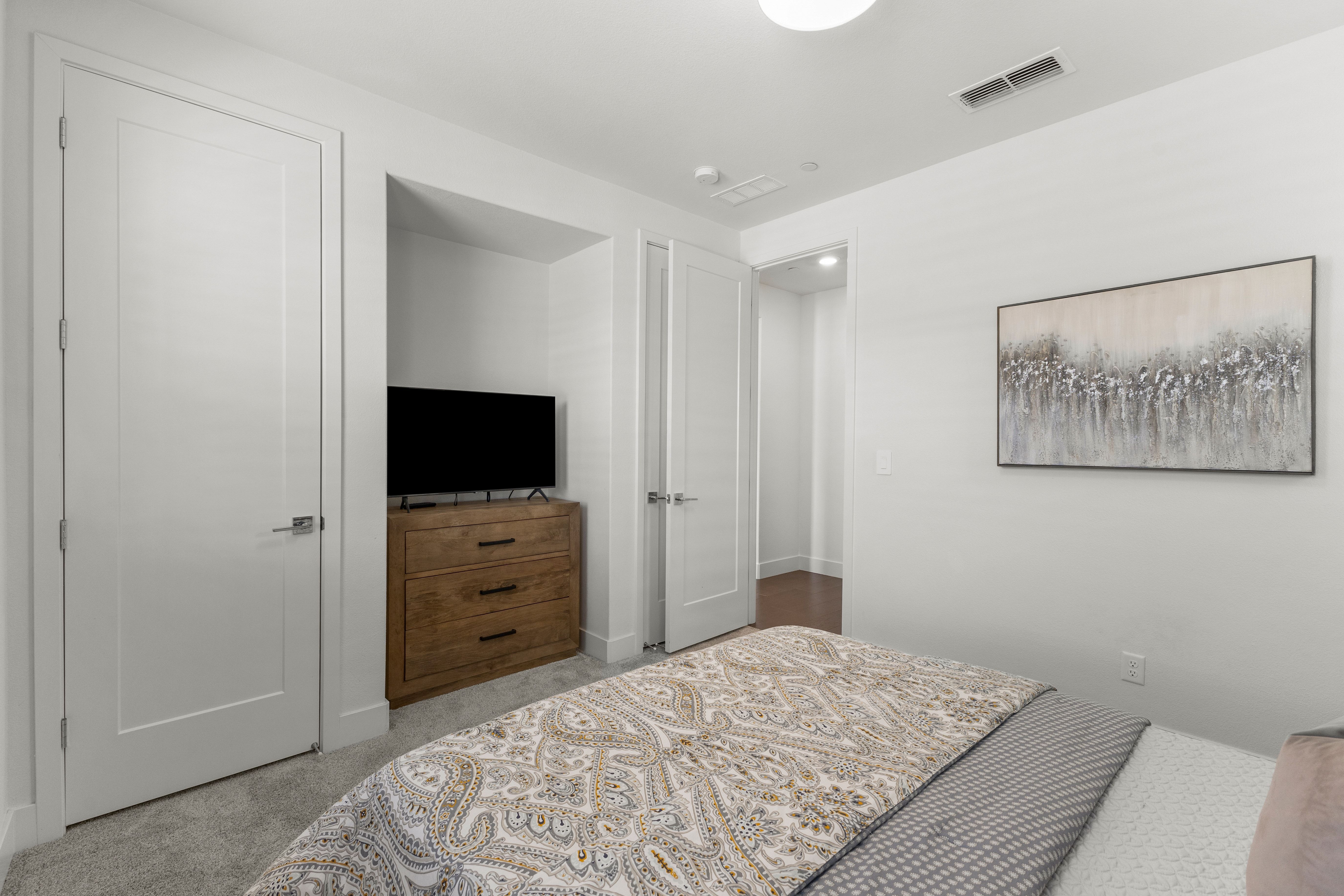  Sophisticated Smart-Home Living in Dublin