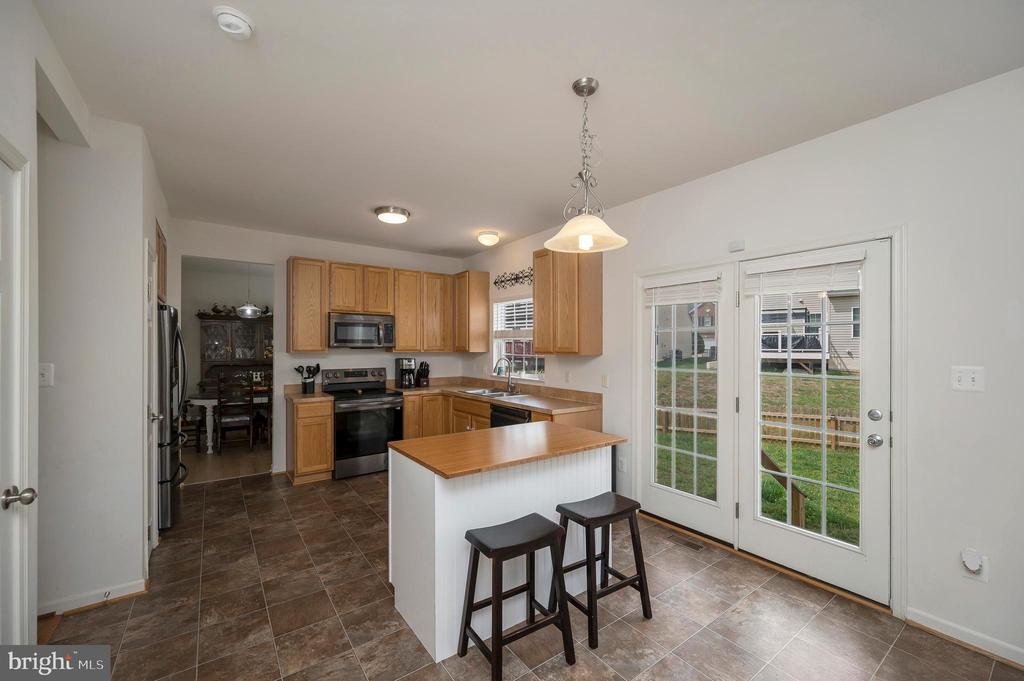 Fredericksburg, Virginia, 22407, United States, 4 Bedrooms Bedrooms, ,4 BathroomsBathrooms,Residential,For Sale,2049321