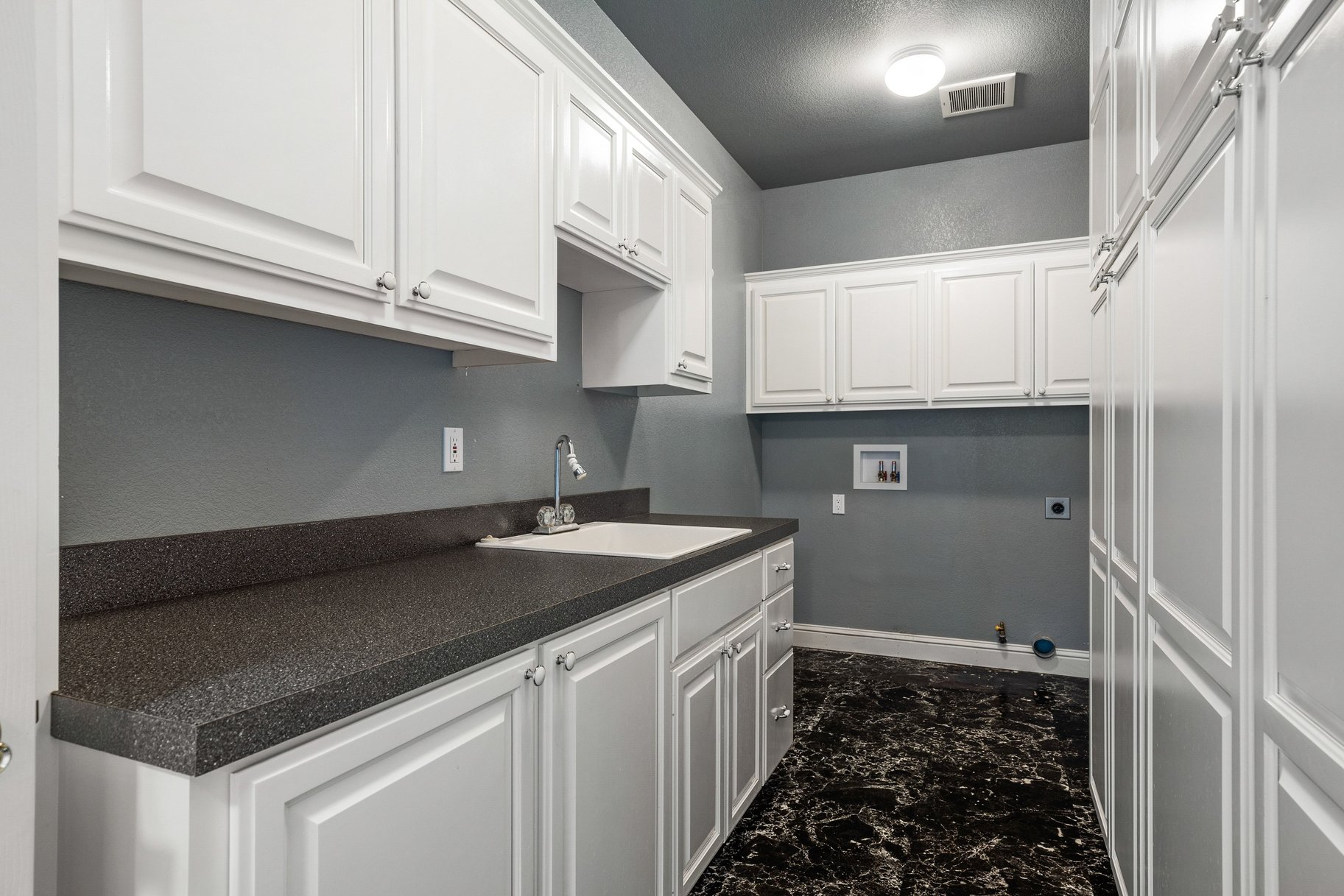  where  privacy meets convenience in gardnerville - 物件實景
