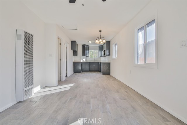 Los Angeles, California, 90001, United States, 2 Bedrooms Bedrooms, ,2 BathroomsBathrooms,Residential,For Sale,2008096