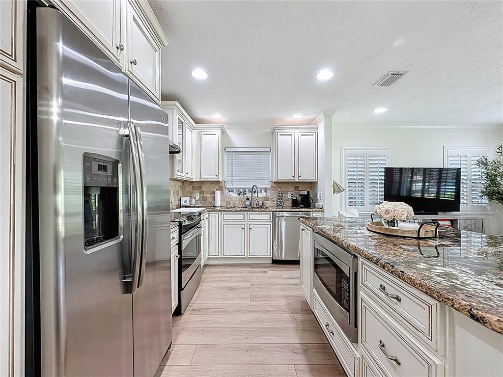 Orlando, Florida, 32804, United States, 2 Bedrooms Bedrooms, ,1 BathroomBathrooms,Residential,For Sale,1920096