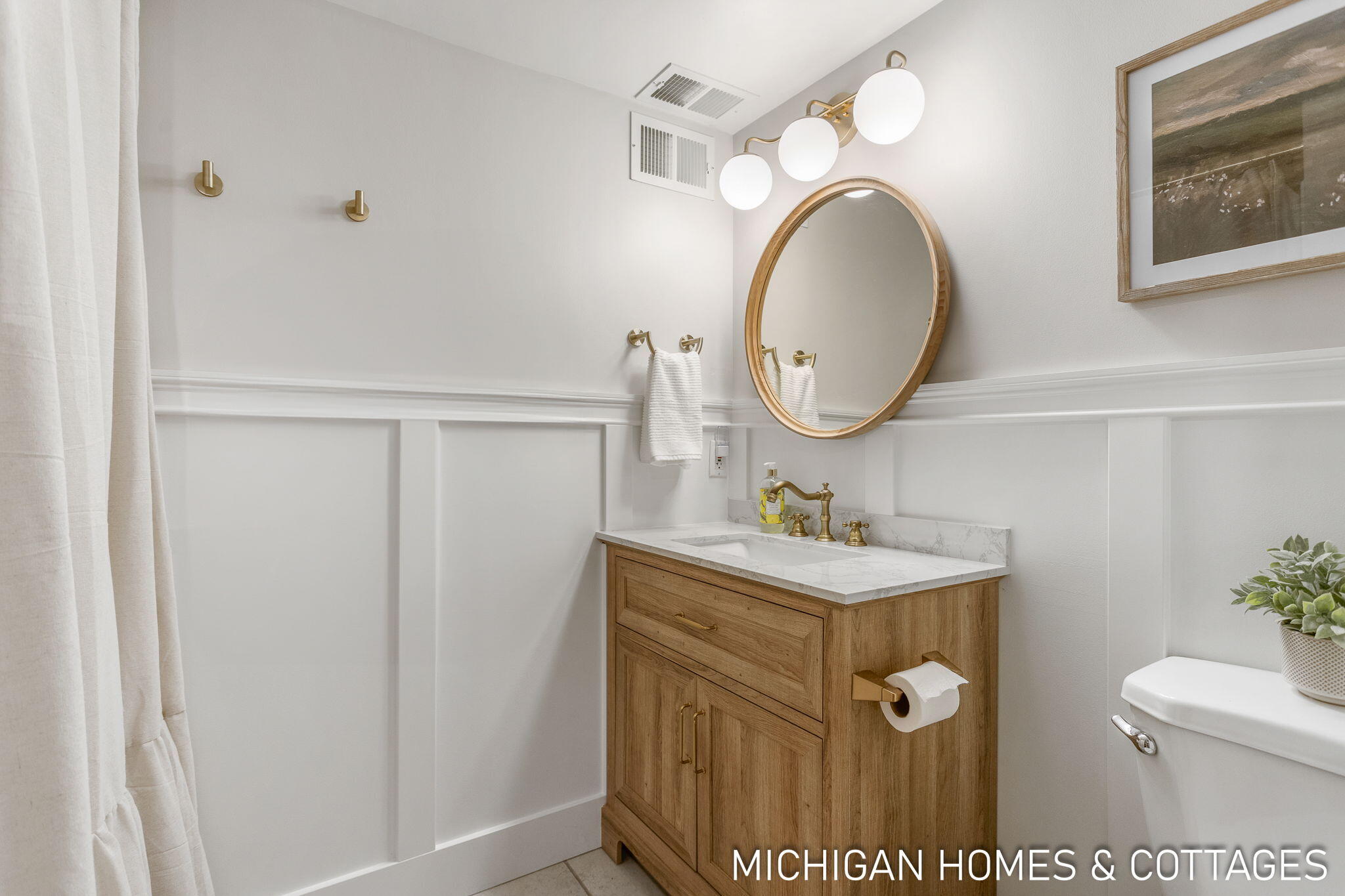 Jenison, Michigan, 49428, United States, 4 Bedrooms Bedrooms, ,3 BathroomsBathrooms,Residential,For Sale,1932274