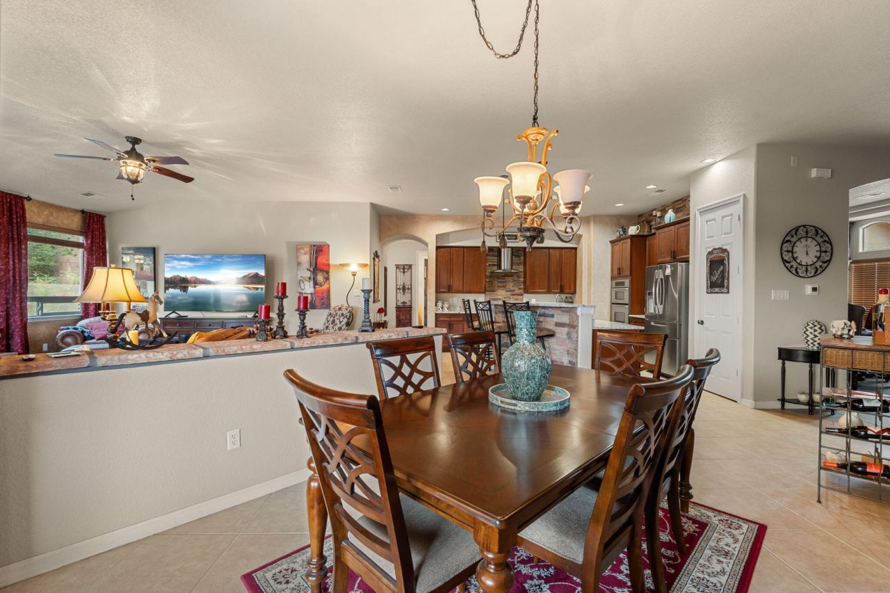 Rio Rancho, New Mexico, 87144, United States, 4 Bedrooms Bedrooms, ,3 BathroomsBathrooms,Residential,For Sale,1918092