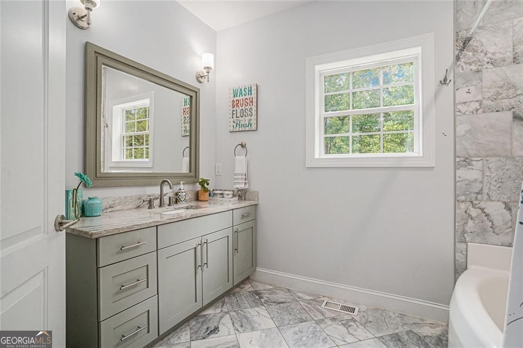 McDonough, Georgia, 30252, United States, 5 Bedrooms Bedrooms, ,4 BathroomsBathrooms,Residential,For Sale,1933845