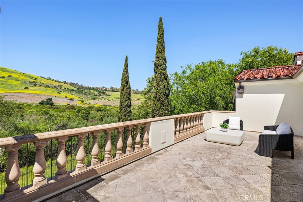 Irvine, California, 92603, United States, 5 Bedrooms Bedrooms, ,7 BathroomsBathrooms,Residential,For Sale,1906095