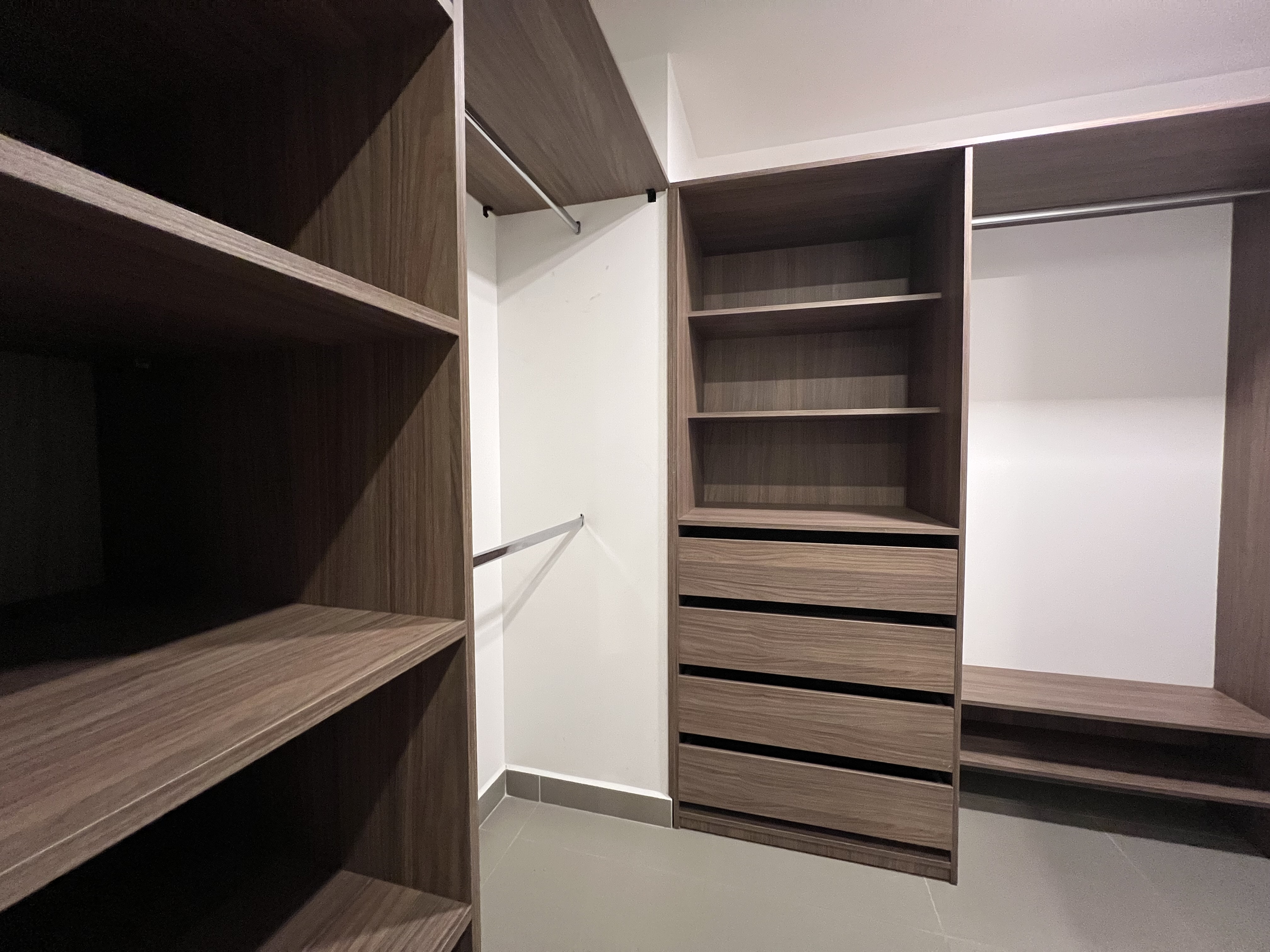  Modern Turnkey Apartment with Panoramic Mountain Views - 物件實景