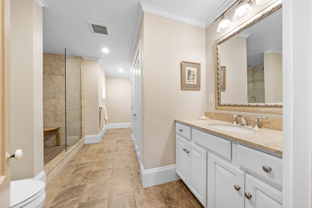 Hingham, Massachusetts, 02043, United States, 5 Bedrooms Bedrooms, ,5 BathroomsBathrooms,Residential,For Sale,1901935