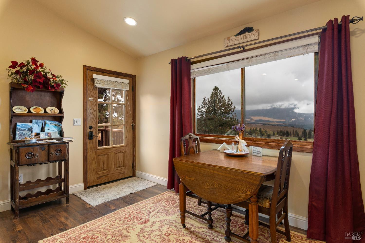 Kelseyville, California, 95451, United States, 5 Bedrooms Bedrooms, ,7 BathroomsBathrooms,Residential,For Sale,2000085