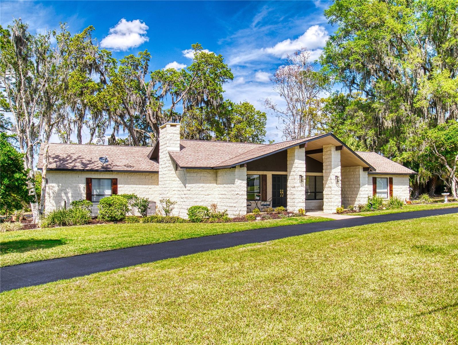 OCALA, Florida, 34482, United States, 3 Bedrooms Bedrooms, ,2 BathroomsBathrooms,Residential,For Sale,1738687