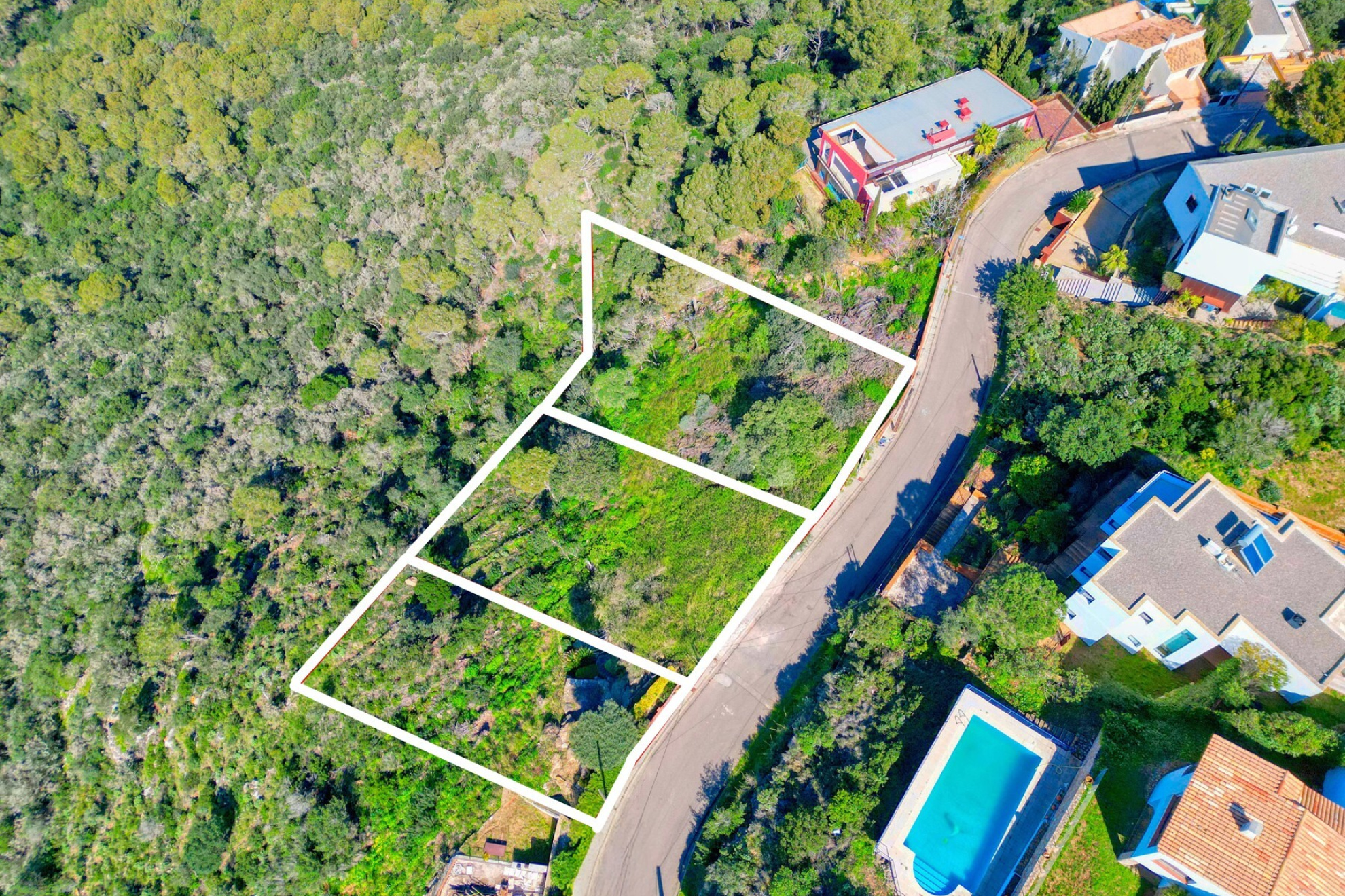  Large building plot, divisible into three plots with views. - 物件實景