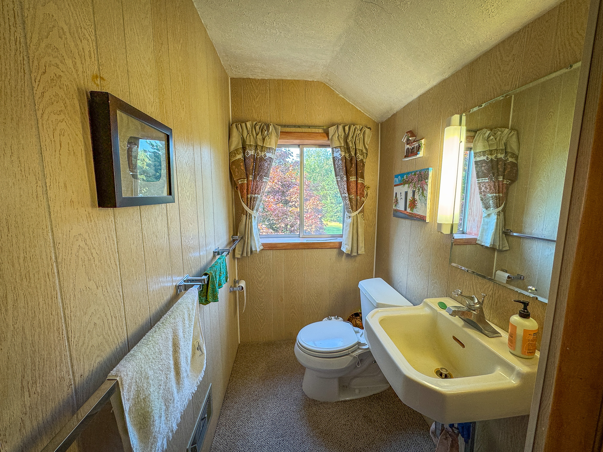 Jackson, Michigan, 49201, United States, 4 Bedrooms Bedrooms, ,2 BathroomsBathrooms,Residential,For Sale,1981022