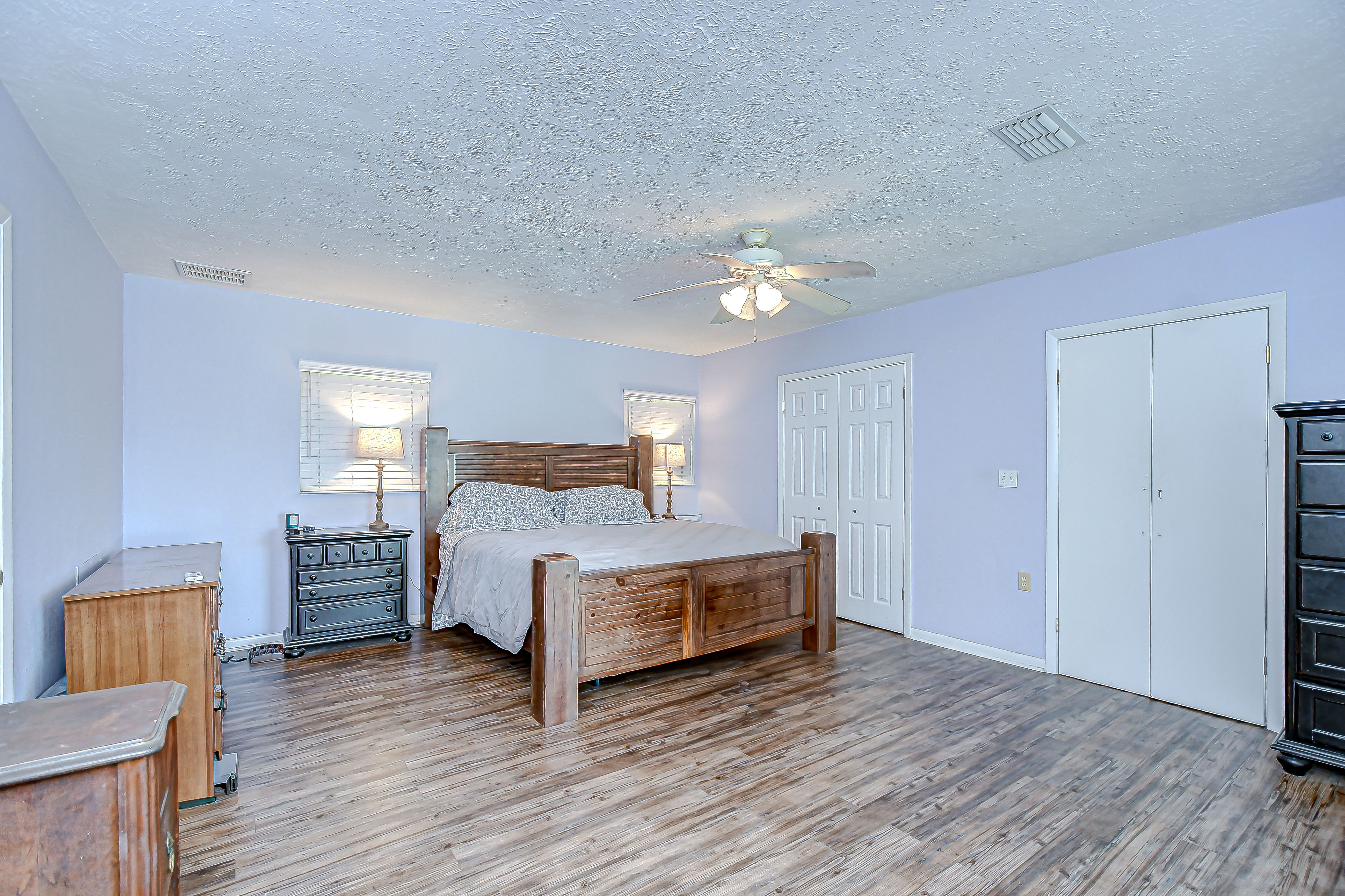 Dade City, Florida, 33523, United States, 4 Bedrooms Bedrooms, ,3 BathroomsBathrooms,Residential,For Sale,1873323