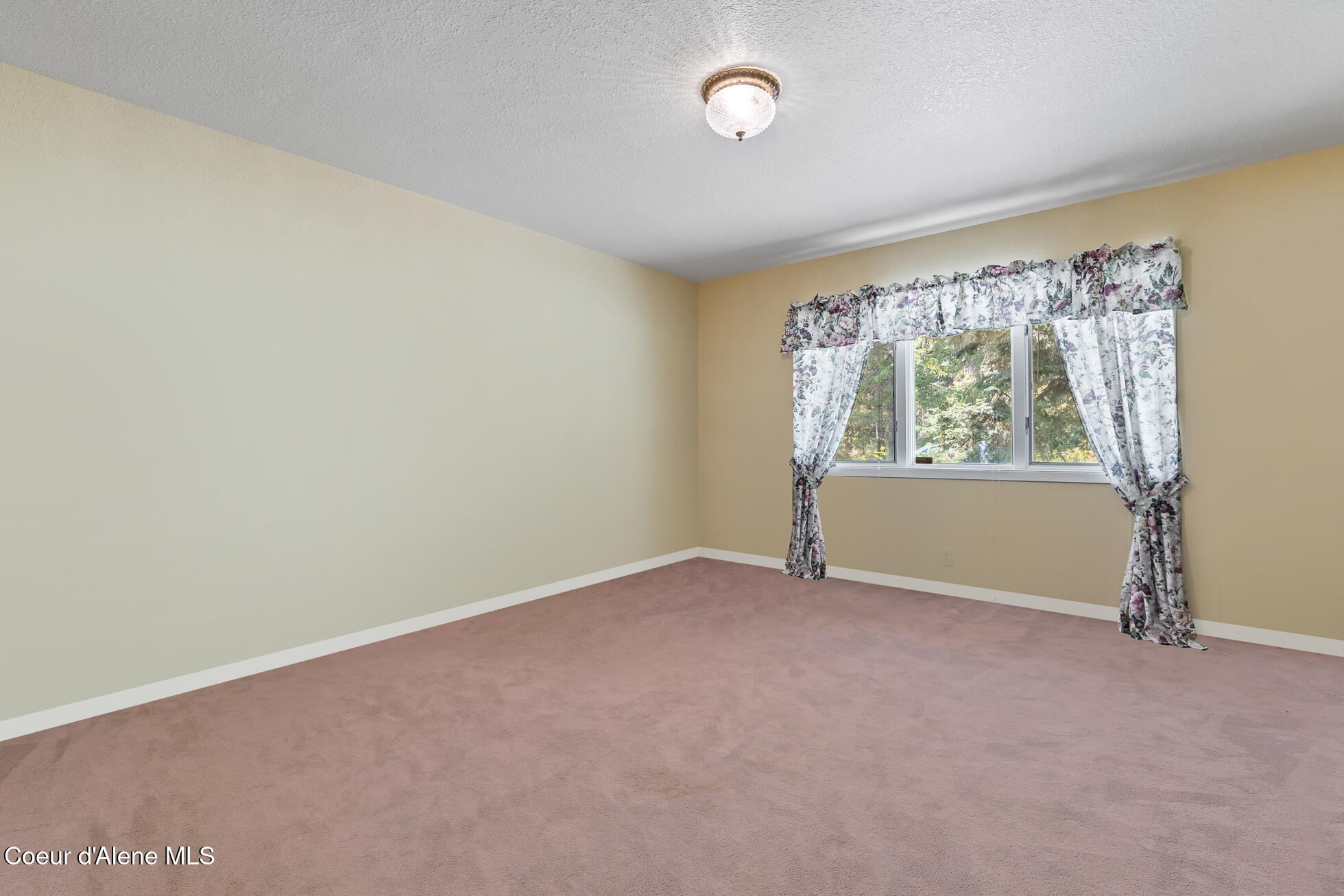 Worley, Idaho, 83876, United States, 4 Bedrooms Bedrooms, ,Residential,For Sale,1943313