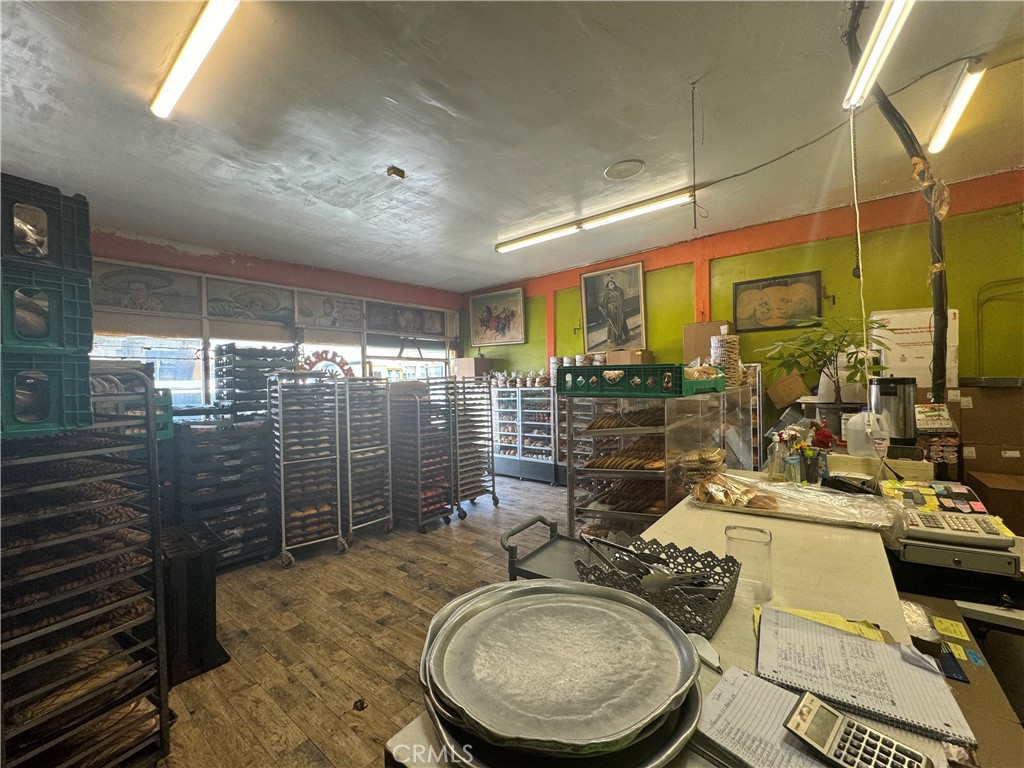 BELL, California, 90201, United States, ,Residential,For Sale,1822179