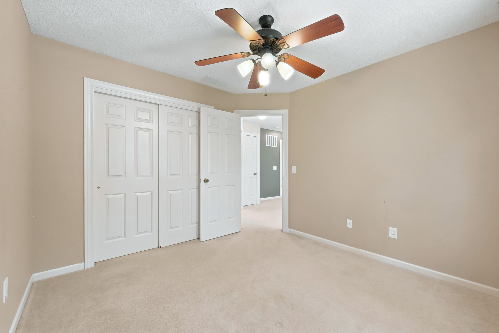  Excellent 3 Bedroom Home with Finished Basement in Fort Wayne - 物件實景