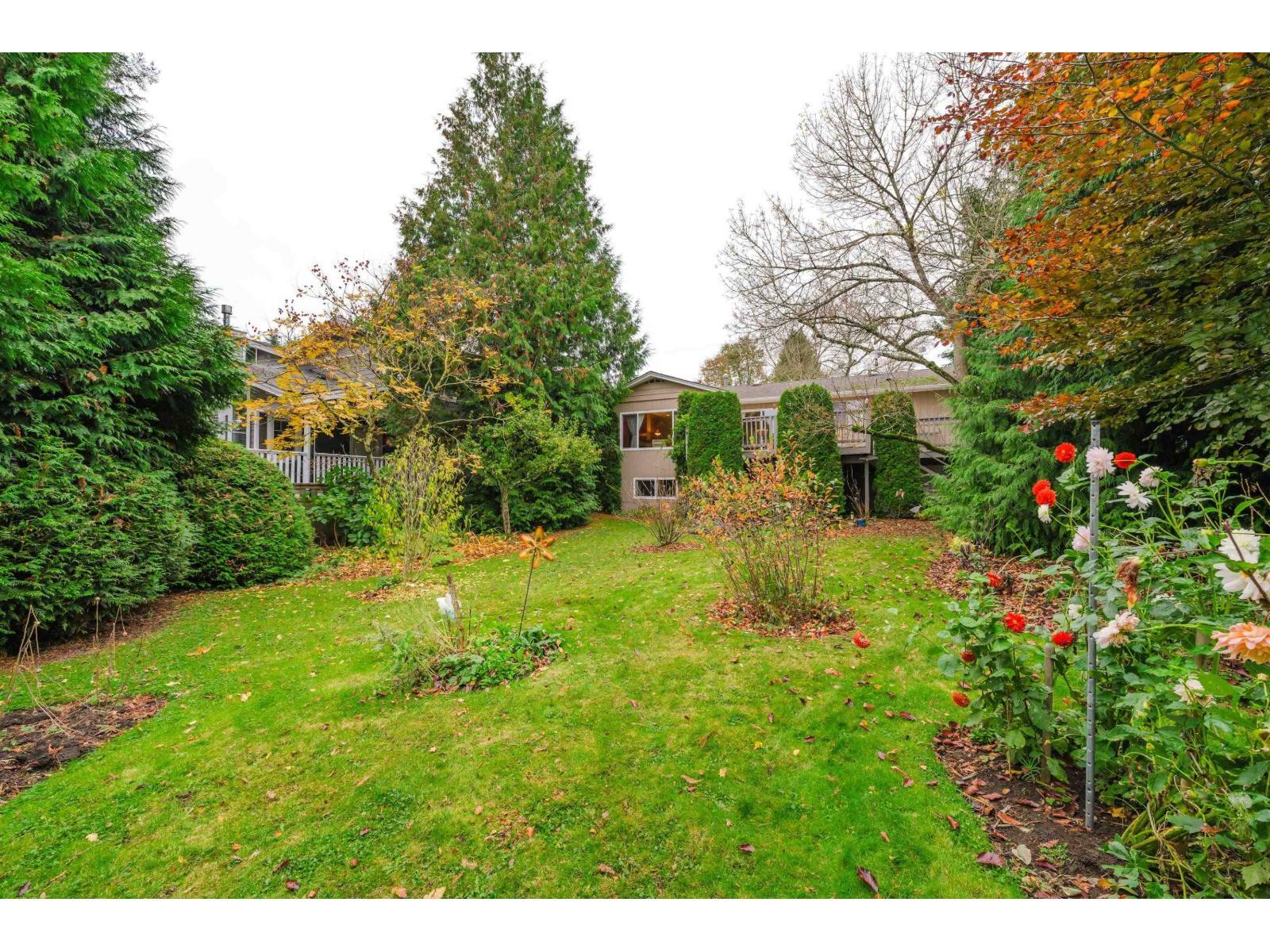 WHITE ROCK, British Columbia, V4B 4T7, CA, 4 Bedrooms Bedrooms, ,2 BathroomsBathrooms,Residential,For Sale,1951469