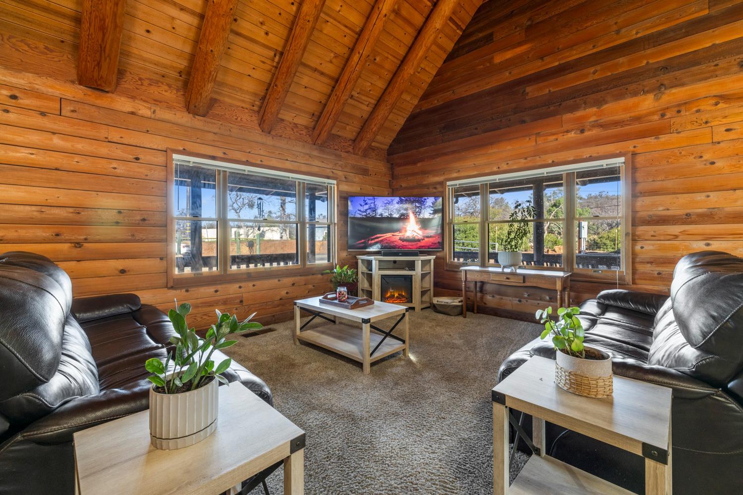 La Grange, California, 95329, United States, 2 Bedrooms Bedrooms, ,3 BathroomsBathrooms,Residential,For Sale,2009074