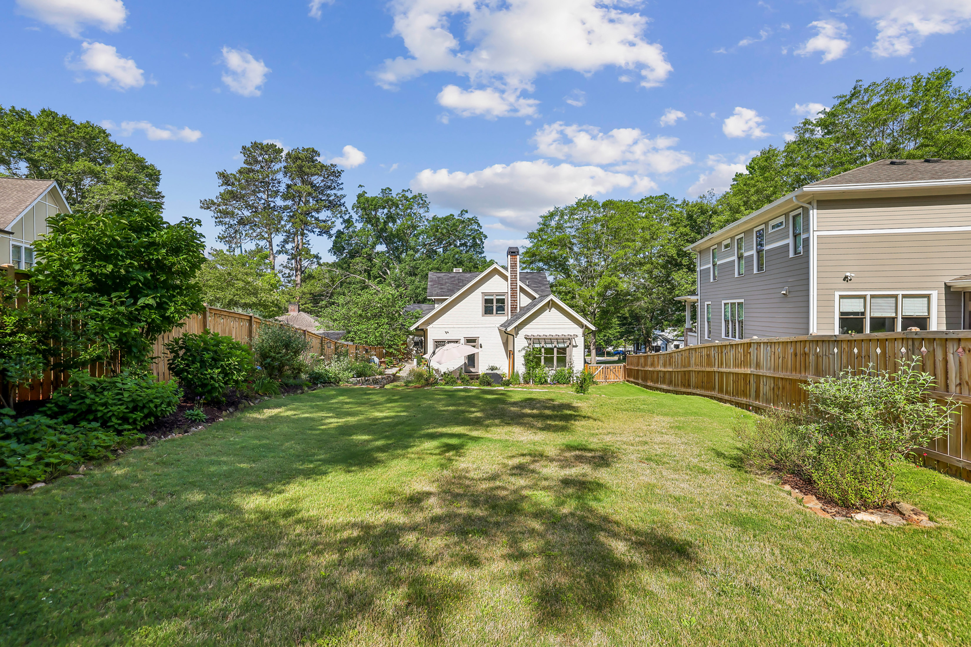  Renovated Bungalow Blends Historic Atlanta Character with Modern Luxury - 物件實景