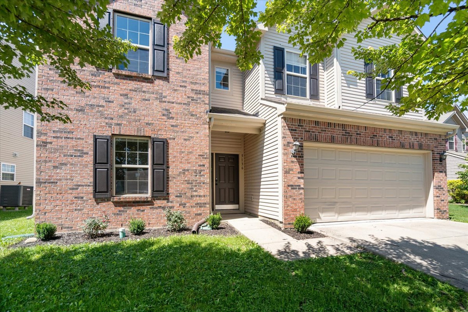  Completely Remodeled Four Bedroom Home on Oversized Lot - 物件實景