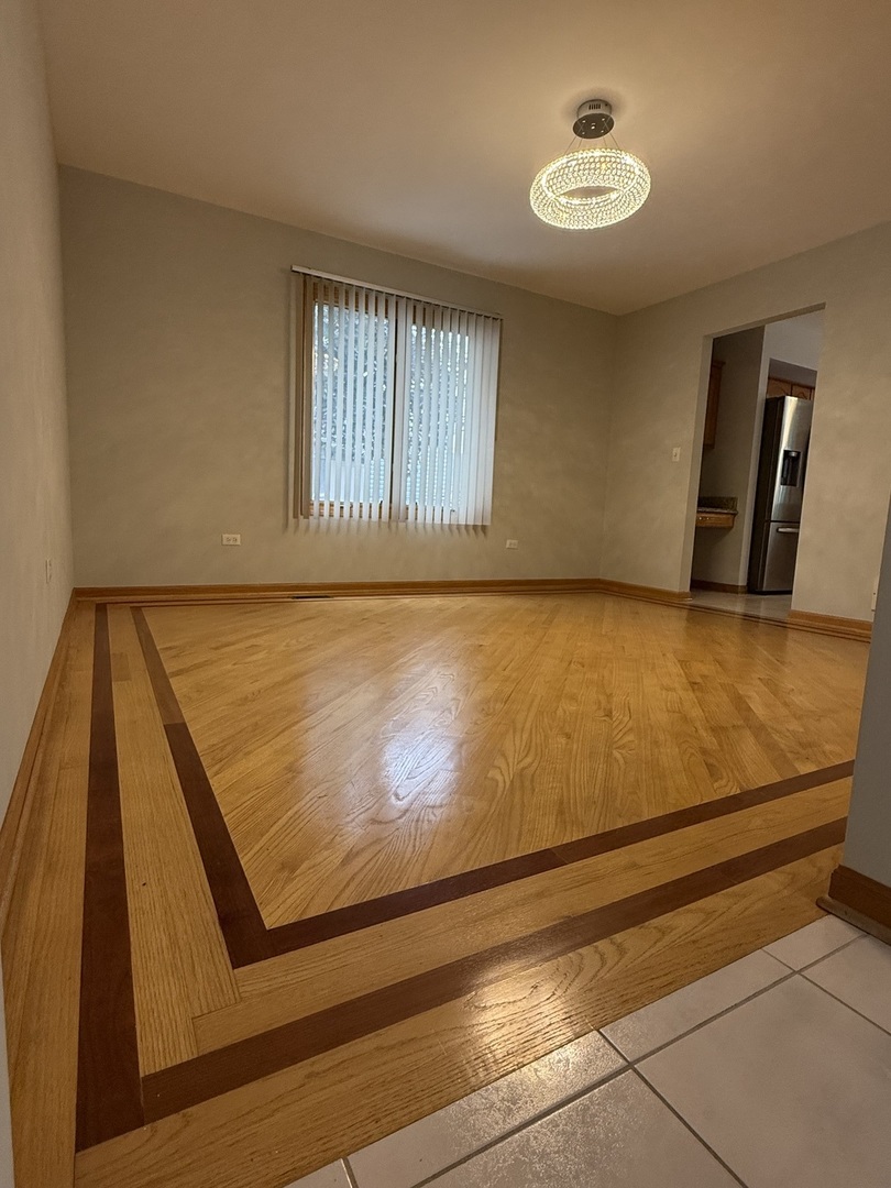 Burbank, Illinois, 60459, United States, 4 Bedrooms Bedrooms, ,3 BathroomsBathrooms,Residential,For Sale,1921383