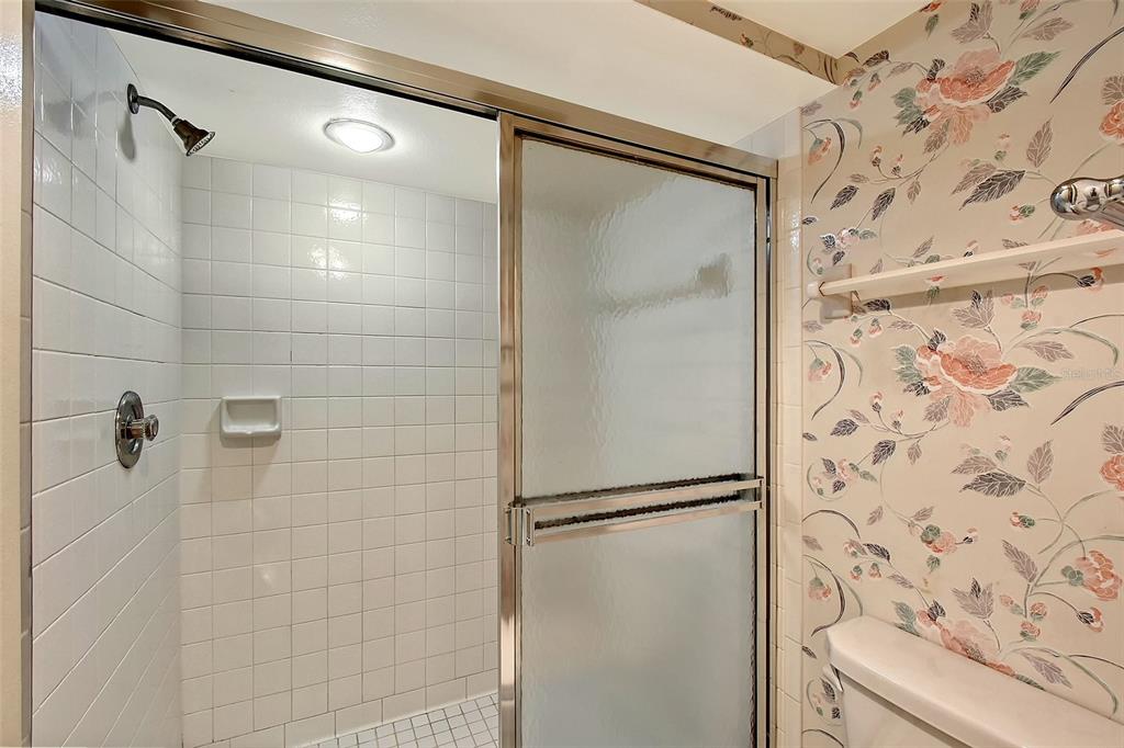 Bradenton, Florida, 34210, United States, 2 Bedrooms Bedrooms, ,3 BathroomsBathrooms,Residential,For Sale,1793424