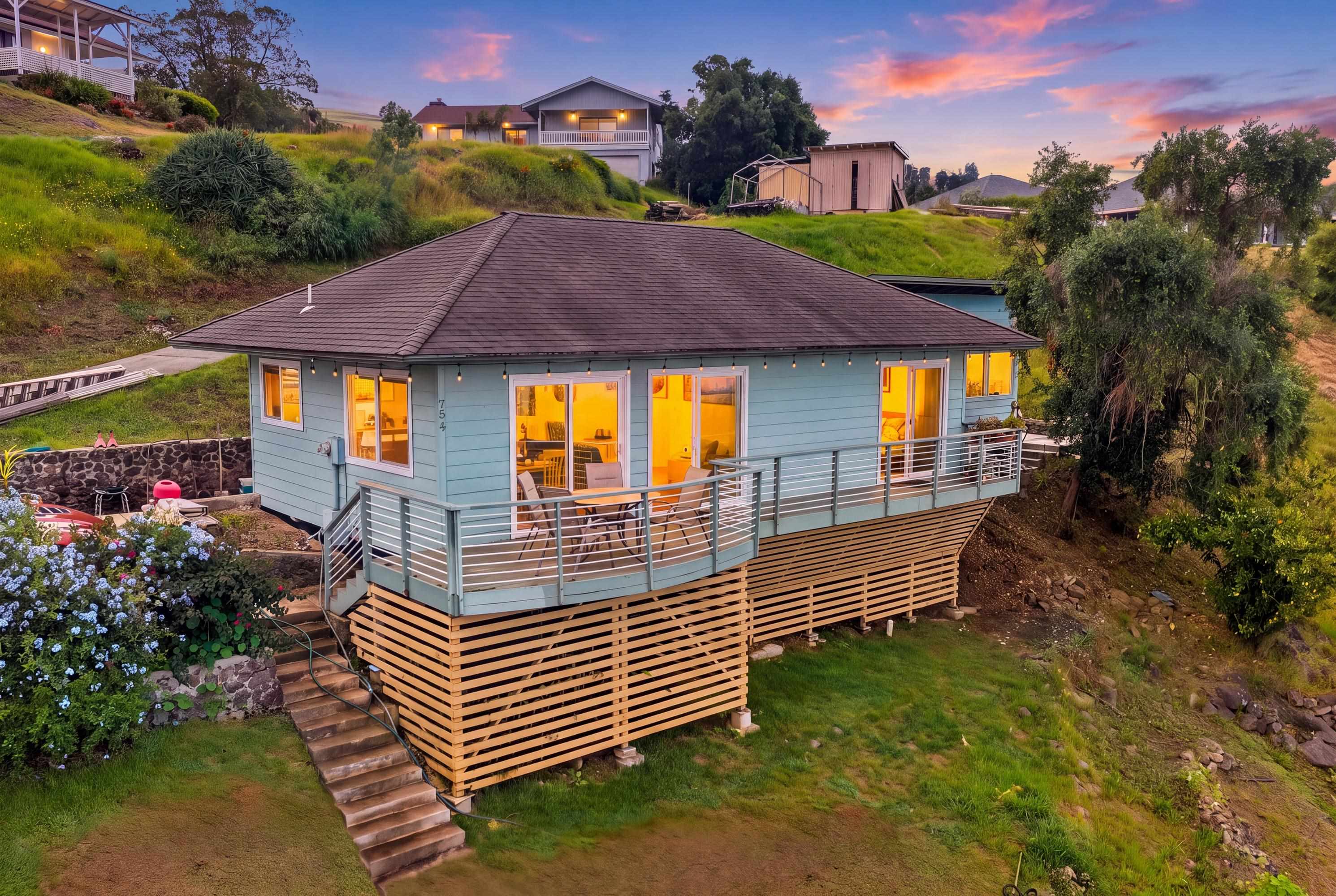 Upper Kimo Dr, Kula, HI 96790