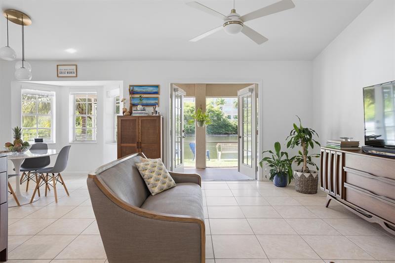 Sunrise, Florida, 33323, United States, 3 Bedrooms Bedrooms, ,2 BathroomsBathrooms,Residential,For Sale,1862219