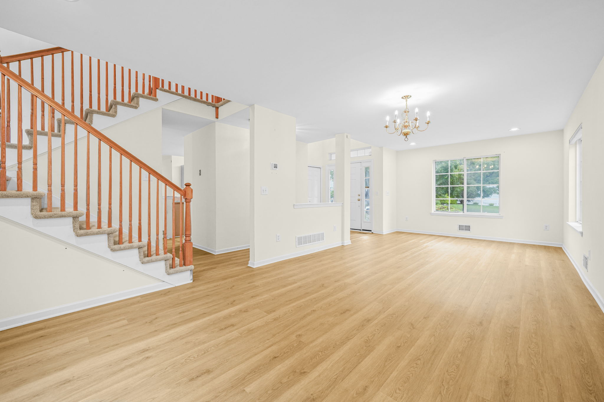 Mount Olive Township, New Jersey, 07828, United States, 4 Bedrooms Bedrooms, ,3 BathroomsBathrooms,Residential,For Sale,1976340