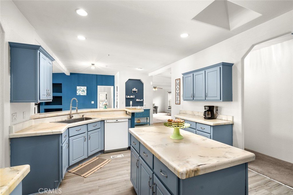 Hemet, California, 92545, United States, 6 Bedrooms Bedrooms, ,3 BathroomsBathrooms,Residential,For Sale,1937118