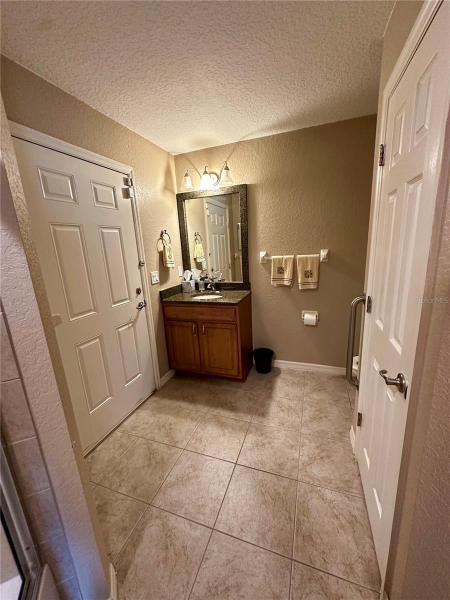 OCALA, Florida, 34473, United States, 4 Bedrooms Bedrooms, ,2 BathroomsBathrooms,Residential,For Sale,2006347